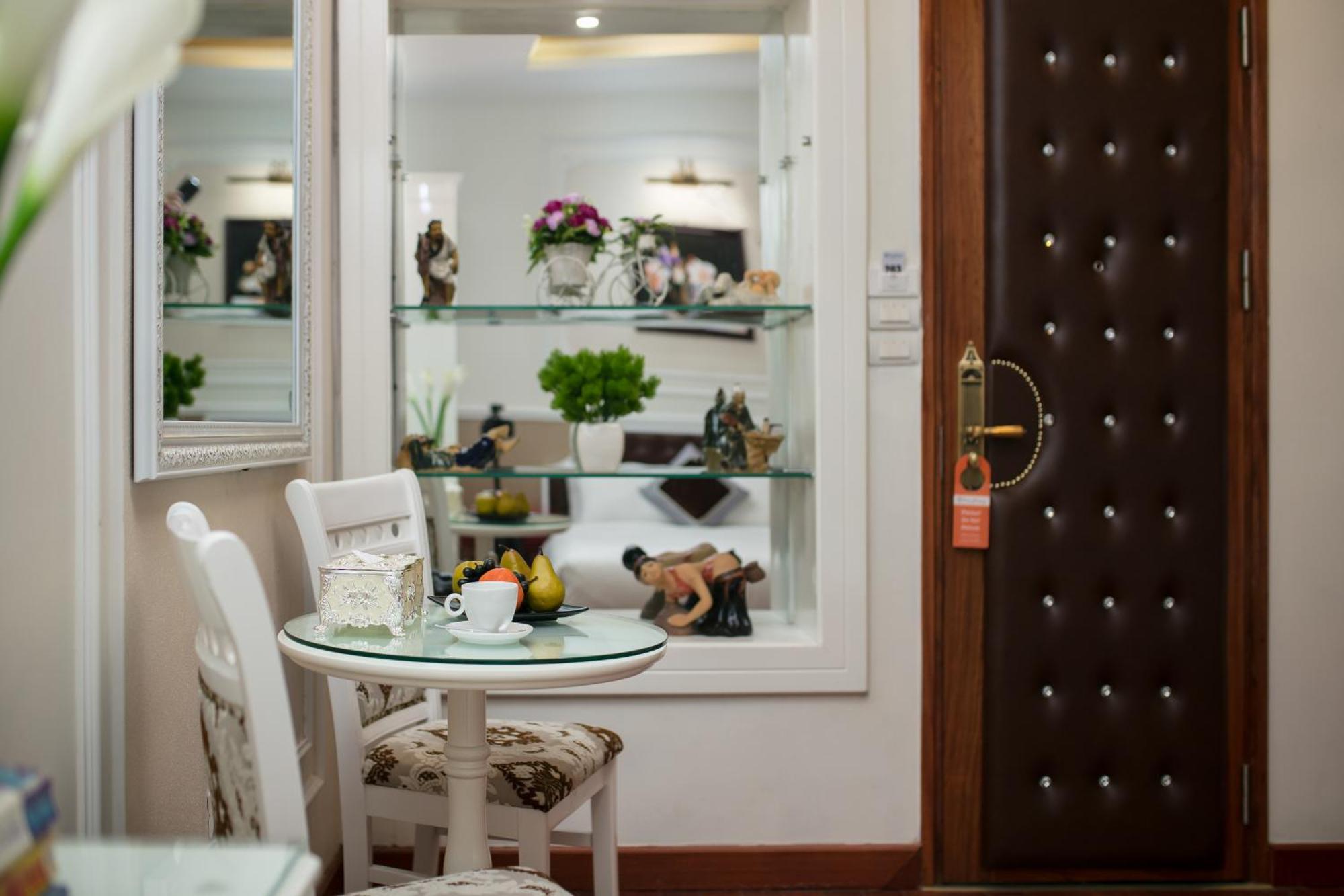 Trangtrang Premium Hotel & Sky Bar Hanoi Exterior foto